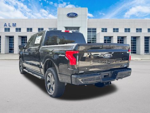 New 2025 Ford F150 Lightning Flash AWD/4WD image 8