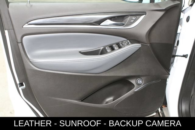 Used 2023 Buick Enclave Essence w/ Experience Buick Package FWD image 13