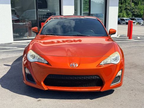 Used 2015 Scion FR-S RWD image 9