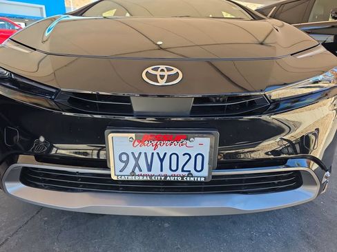 Used 2026 Toyota Prius XLE FWD image 32