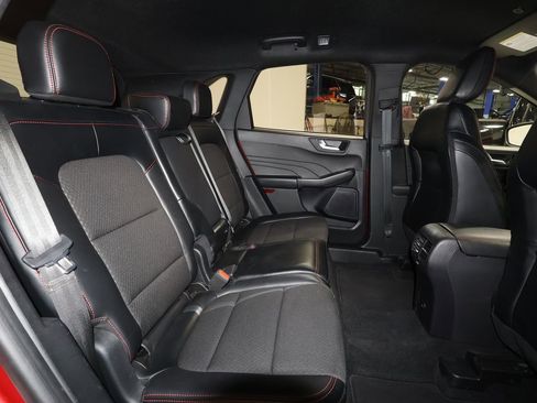 Used 2024 Ford Escape ST-Line image 25