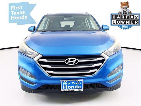 Used 2017 Hyundai Tucson SE image 2