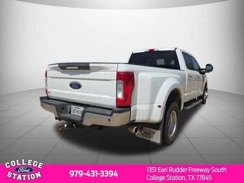 Certified 2019 Ford F350 XLT w/ XLT Premium Package RWD image 4