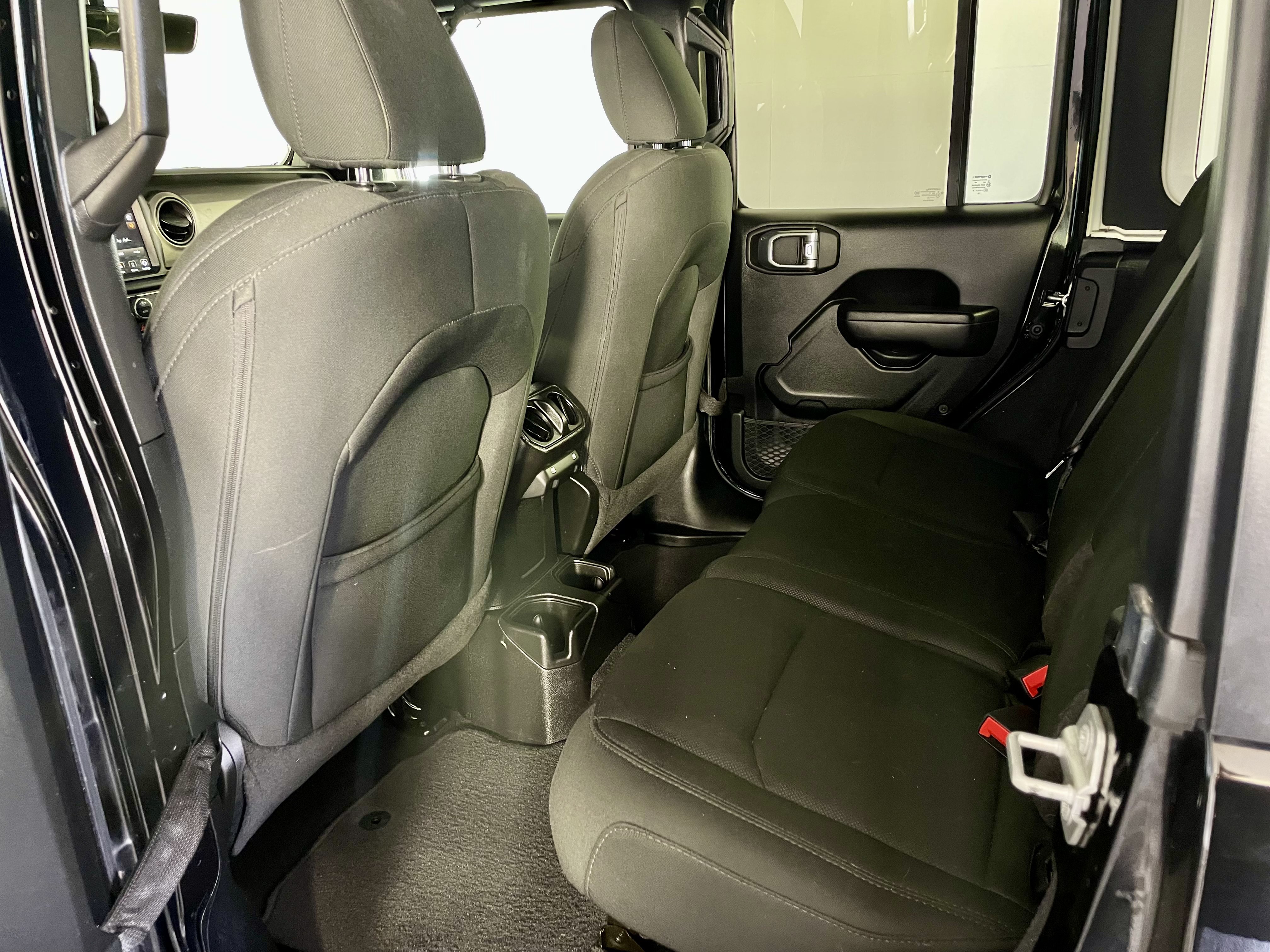Used 2021 Jeep Wrangler Unlimited Sport AWD/4WD image 9