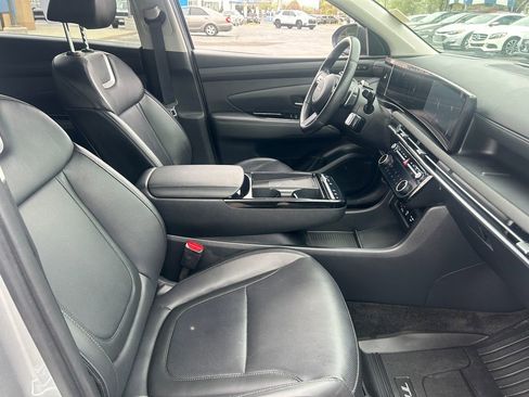 Used 2025 Hyundai Tucson Limited AWD/4WD image 37