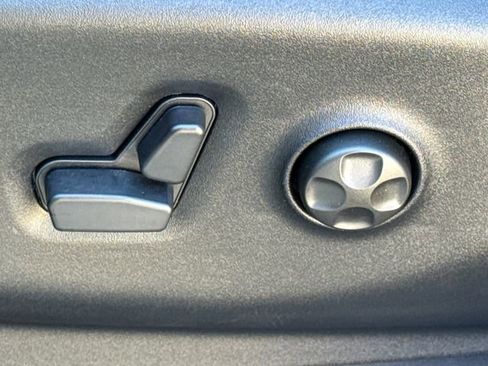 New 2026 Chrysler Pacifica Select image 21