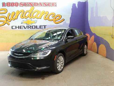 Used 2016 Chrysler 200 LX image 2