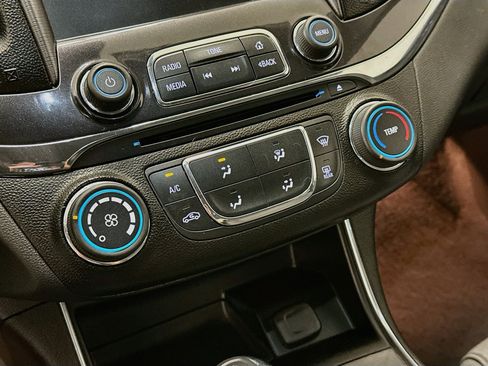 Used 2014 Chevrolet Impala LS FWD image 22