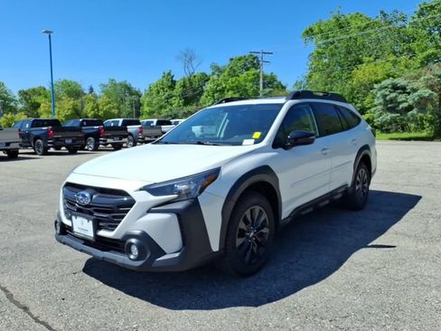 Used 2024 Subaru Outback Onyx Edition XT AWD/4WD image 3
