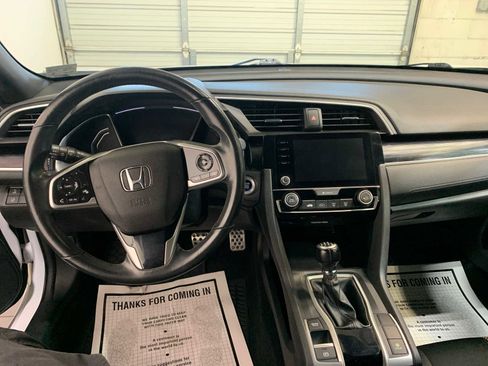 Used 2019 Honda Civic Sport image 4