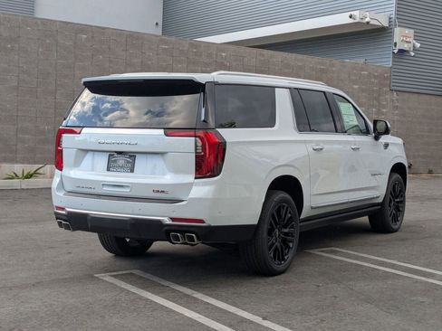 New 2026 GMC Yukon XL Denali w/ Sun & Power Step Package AWD/4WD image 4