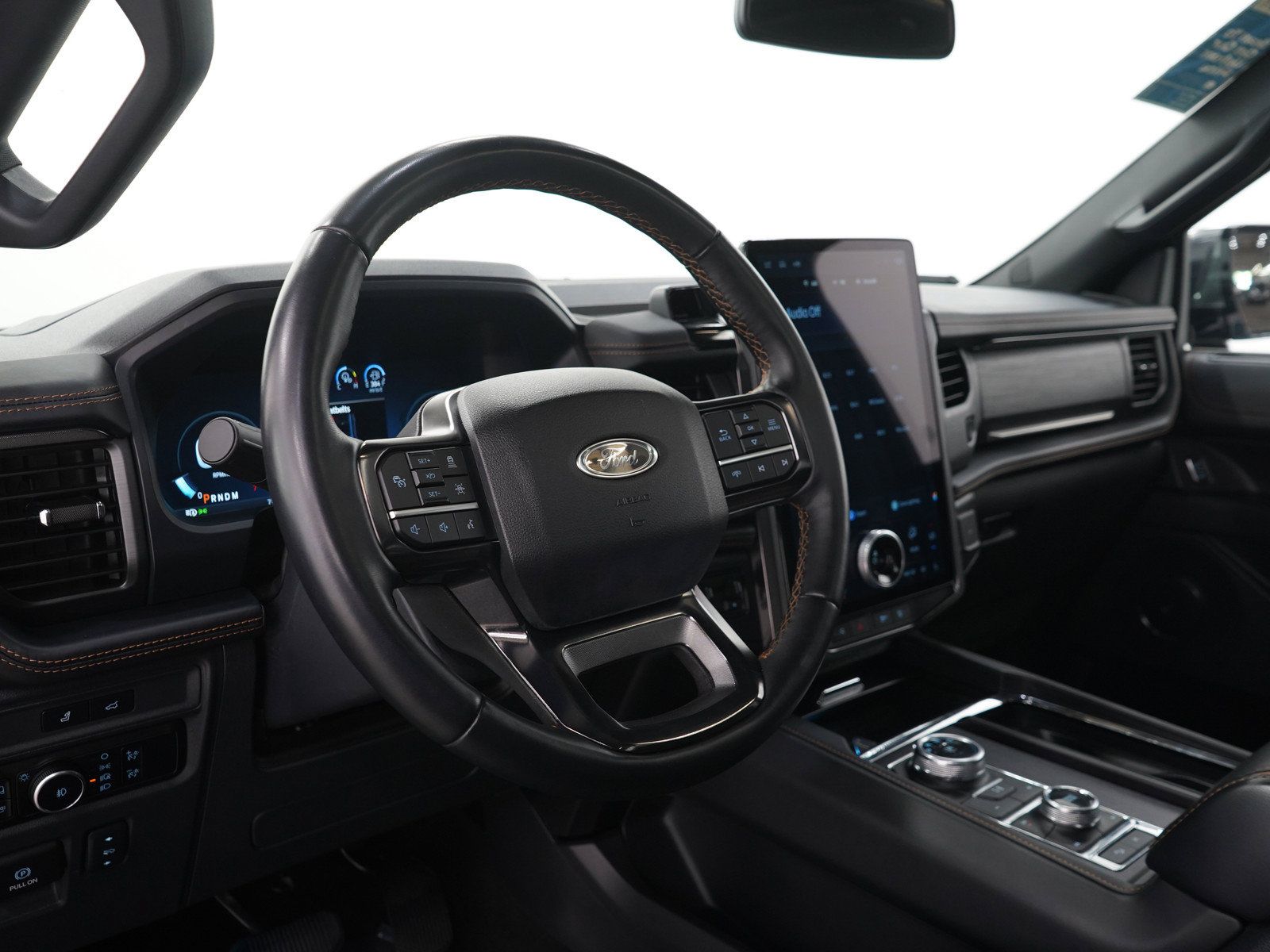 Used 2024 Ford Expedition Max Platinum AWD/4WD image 28
