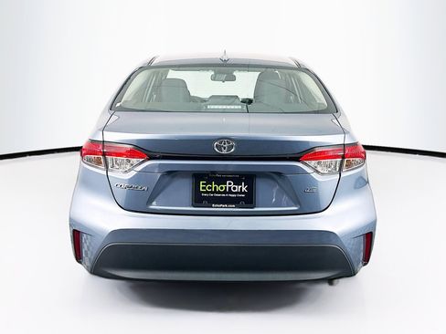 Used 2025 Toyota Corolla LE image 7