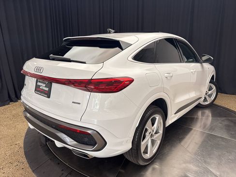Used 2025 Audi Q5 Premium Plus w/ Premium Plus AWD/4WD image 9