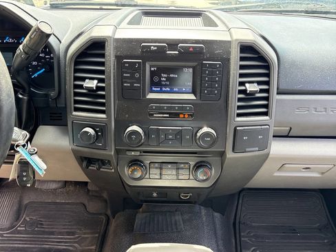 Used 2017 Ford F250 XL w/ Power Equipment Group RWD image 22