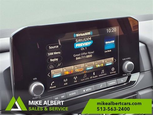 Used 2024 Nissan Pathfinder S image 18