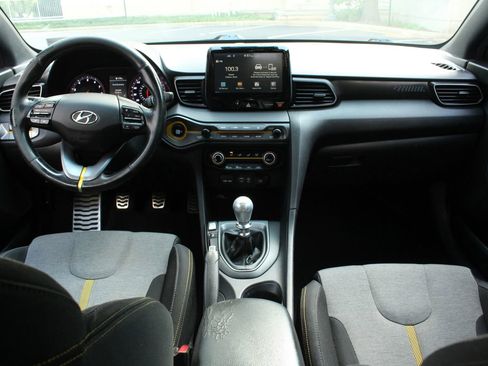 Used 2019 Hyundai Veloster Turbo R-Spec image 22