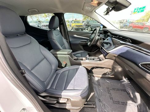 Used 2023 Chevrolet Bolt EUV Premier image 26