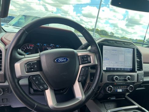 Used 2022 Ford F250 Platinum AWD/4WD image 9