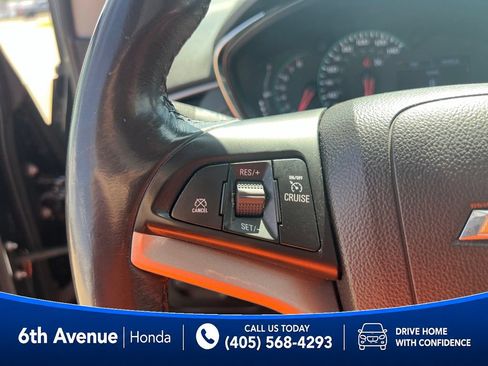 Used 2019 Chevrolet Trax LT w/ LT Convenience Package AWD/4WD image 27
