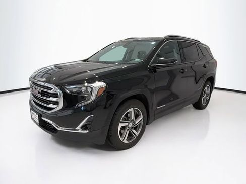 Used 2021 GMC Terrain SLT image 3