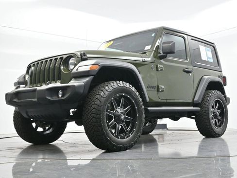 Used 2023 Jeep Wrangler Sport AWD/4WD image 45