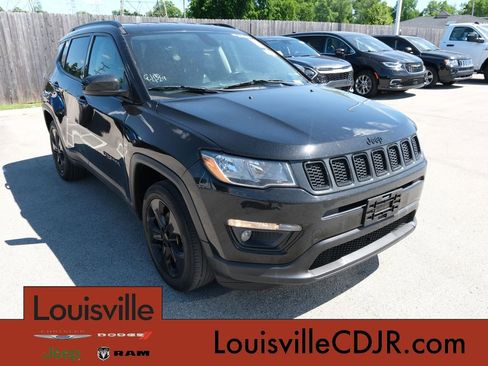 Used 2020 Jeep Compass Latitude AWD/4WD image 1
