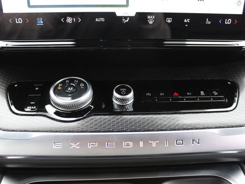 New 2027 Ford Expedition Max Platinum w/ Stealth Performance Package AWD/4WD image 30