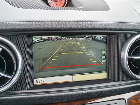 Used 2013 Mercedes-Benz SL 550 image 21