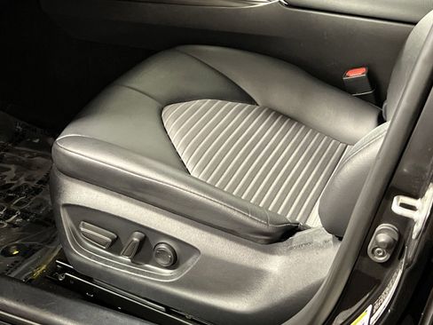 Used 2023 Toyota Camry SE FWD image 15