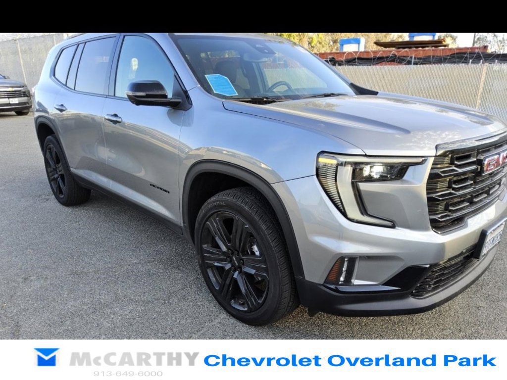 Used 2025 GMC Acadia Elevation w/ Elevation Premium Package FWD image 1