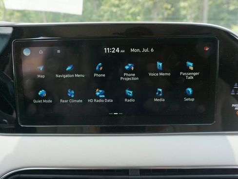 Used 2022 Hyundai Palisade Limited FWD image 12