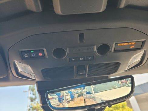 Used 2025 GMC Hummer EV 3X w/ LPO, Illumination Package AWD/4WD image 19