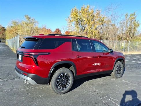 New 2026 Chevrolet Traverse Z71 image 3