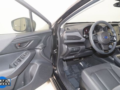 Used 2025 Subaru Crosstrek 2.0i Premium image 45