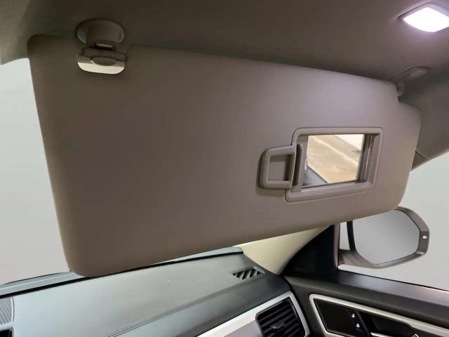Used 2021 Volkswagen Atlas SEL R-Line FWD image 54