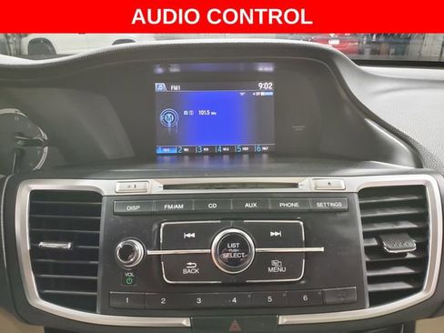 Used 2017 Honda Accord LX image 19