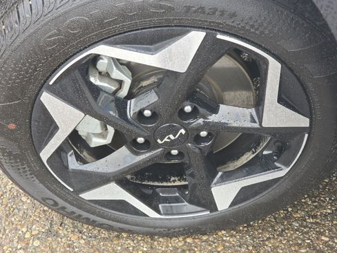 Used 2026 Kia Seltos S image 29