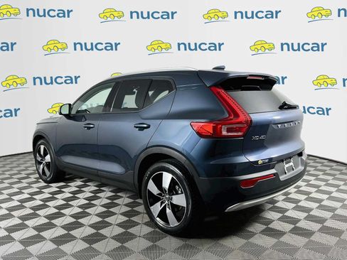 Used 2021 Volvo XC40 T5 Momentum w/ Protection Package Premier AWD/4WD image 5