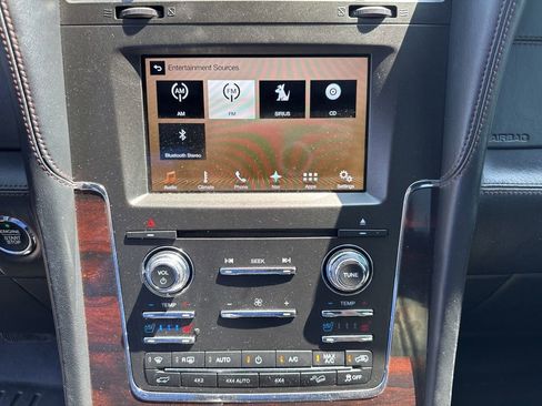 Used 2017 Lincoln Navigator L Reserve AWD/4WD image 46