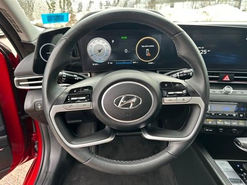 Certified 2023 Hyundai Elantra Limited w/ Cargo Package image 17