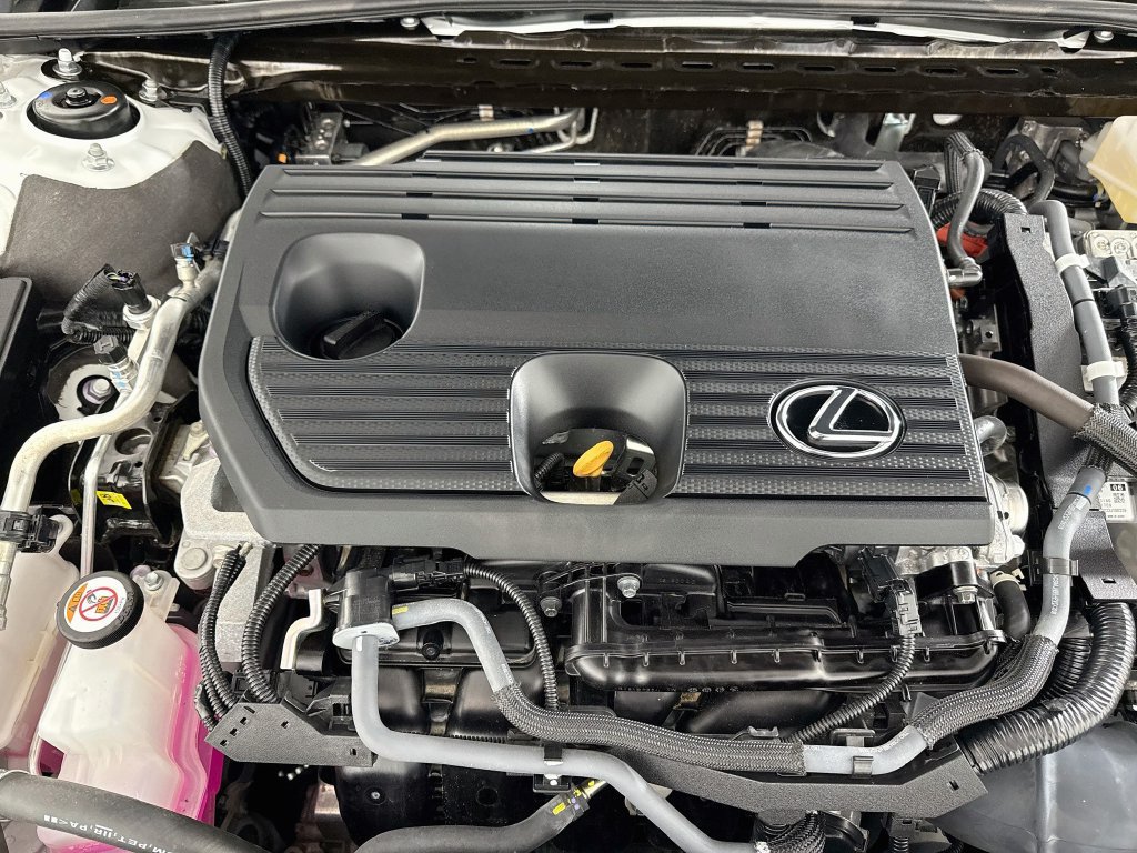 Certified 2024 Lexus ES 300h w/ Technology Package FWD image 31