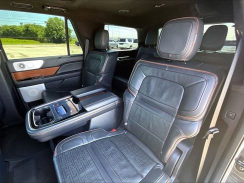 Used 2024 Lincoln Navigator Black Label AWD/4WD image 19