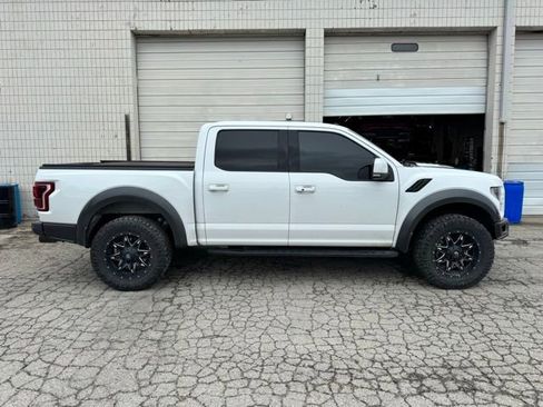 Used 2017 Ford F150 Raptor w/ Equipment Group 802A Luxury AWD/4WD image 7