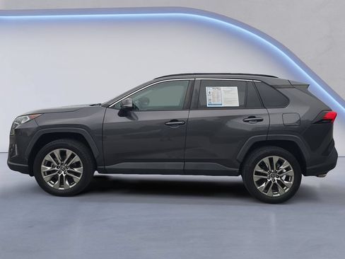 Used 2021 Toyota RAV4 XLE Premium AWD/4WD image 2