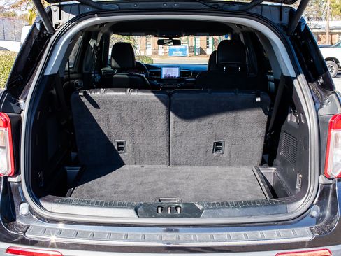 Used 2022 Ford Explorer Limited w/ Equipment Group 301A image 23