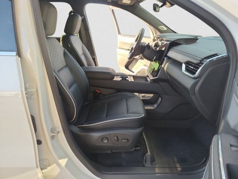 Used 2024 GMC Acadia Denali w/ Super Cruise Package image 22