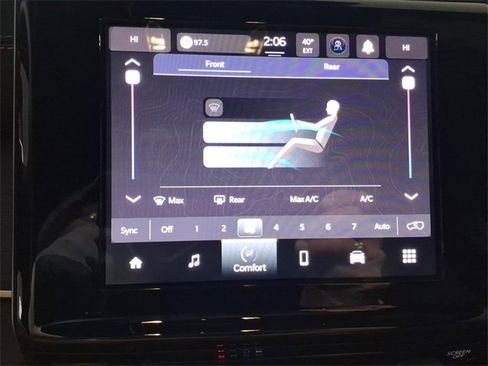 New 2025 Jeep Grand Cherokee L Laredo image 11