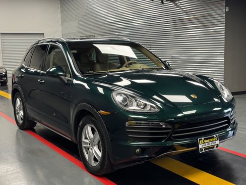 Used 2012 Porsche Cayenne S image 5