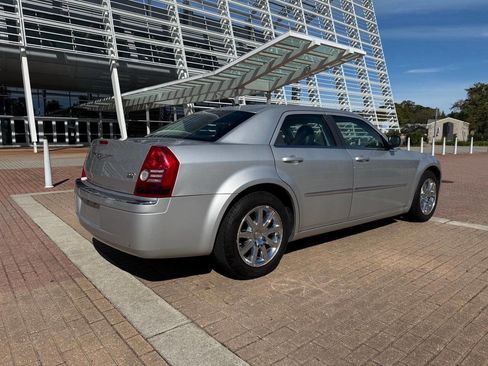 Used 2008 Chrysler 300 Limited image 8